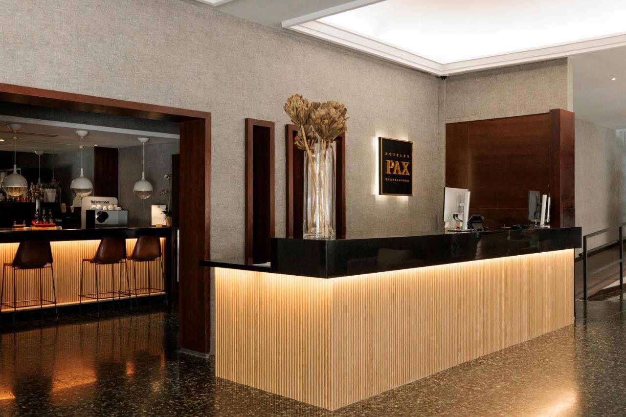 Hotel Pax Guadalajara Dış mekan fotoğraf
